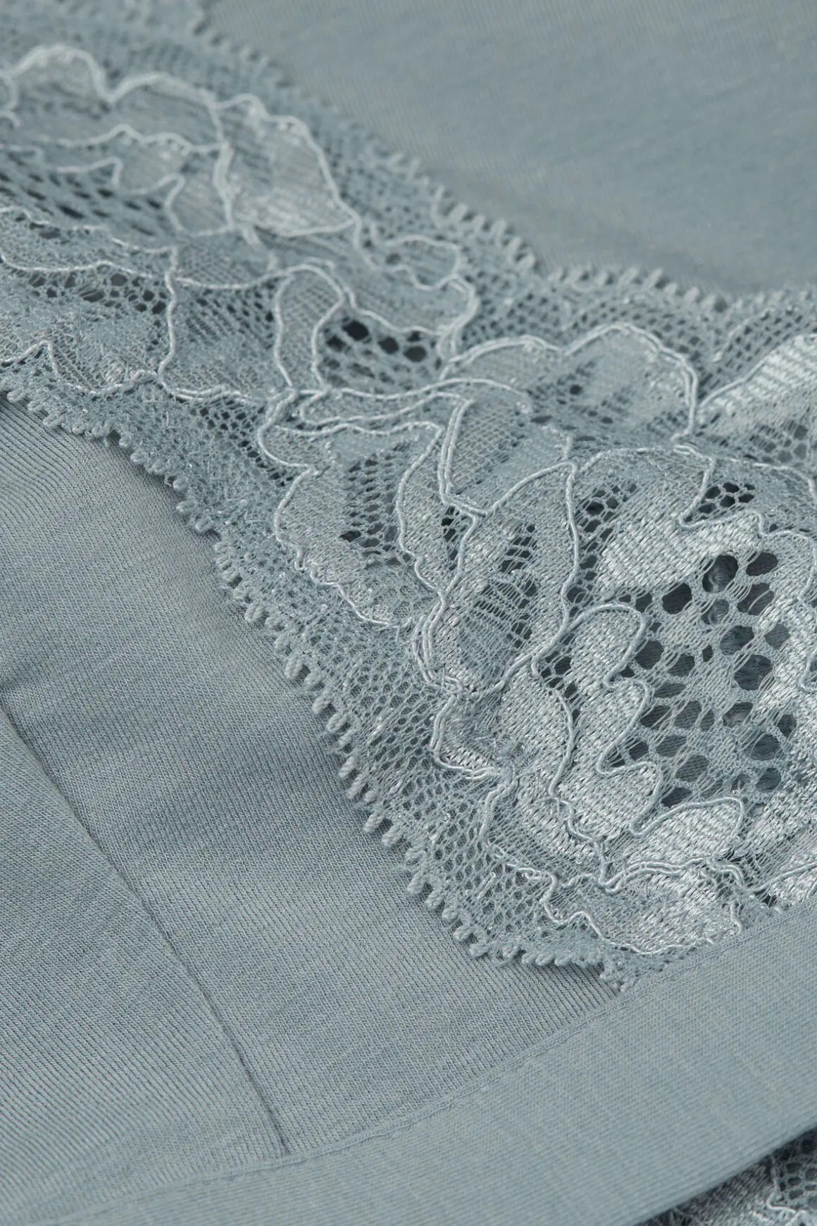 Body en coton et dentelle EMBRACE SIMPLICITY