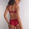 Culotte femme en dentelle taille basse