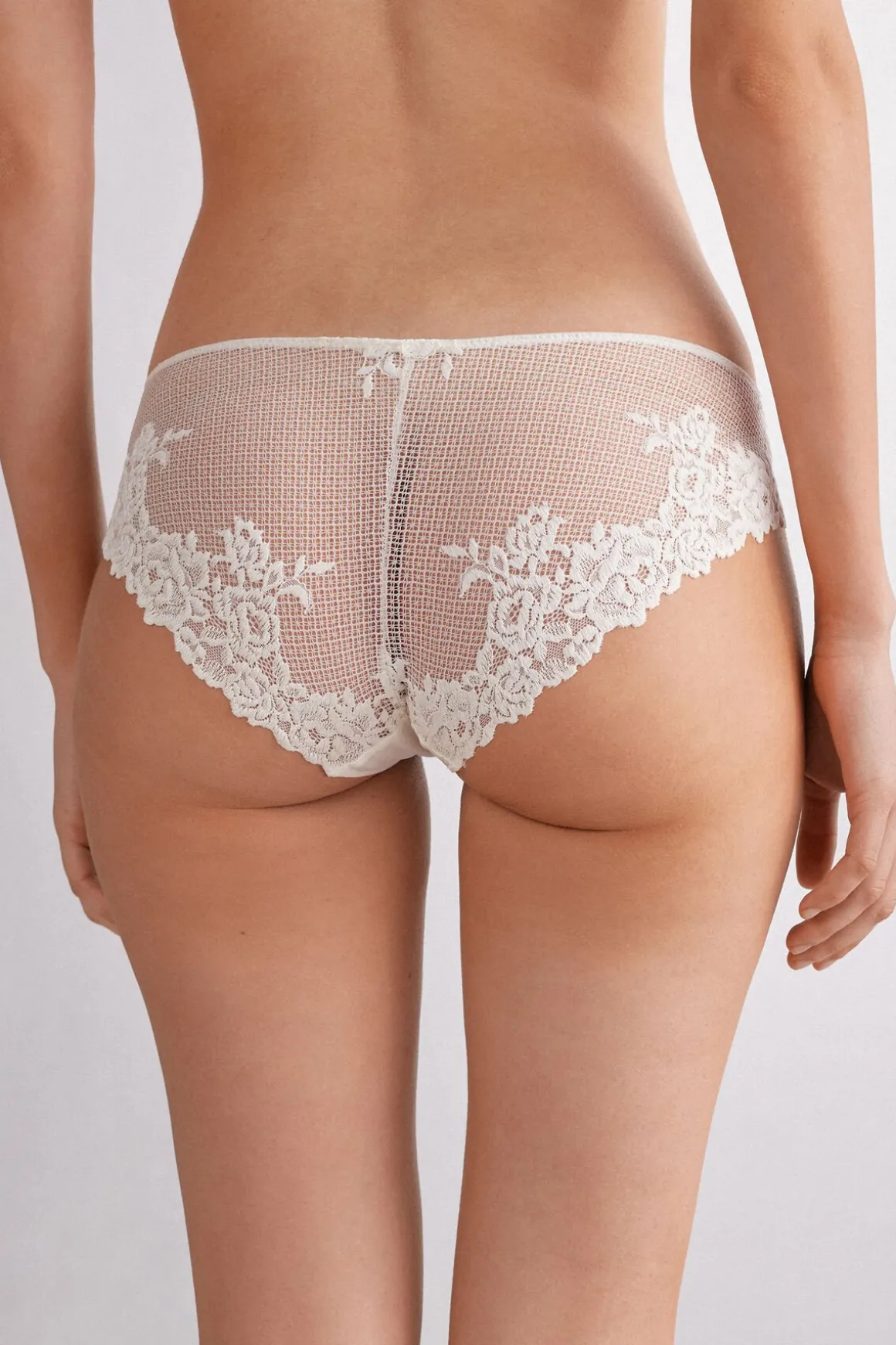 Culotte femme en dentelle florale