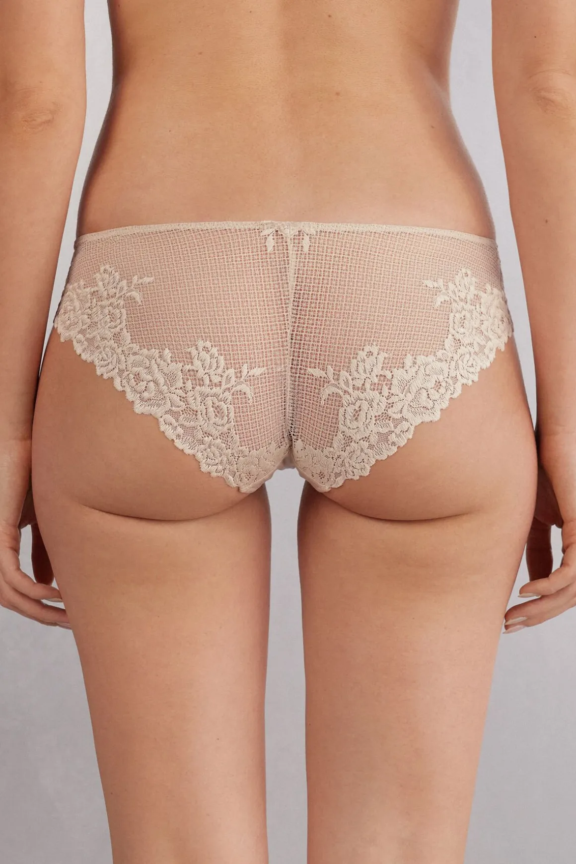 Culotte femme en dentelle florale