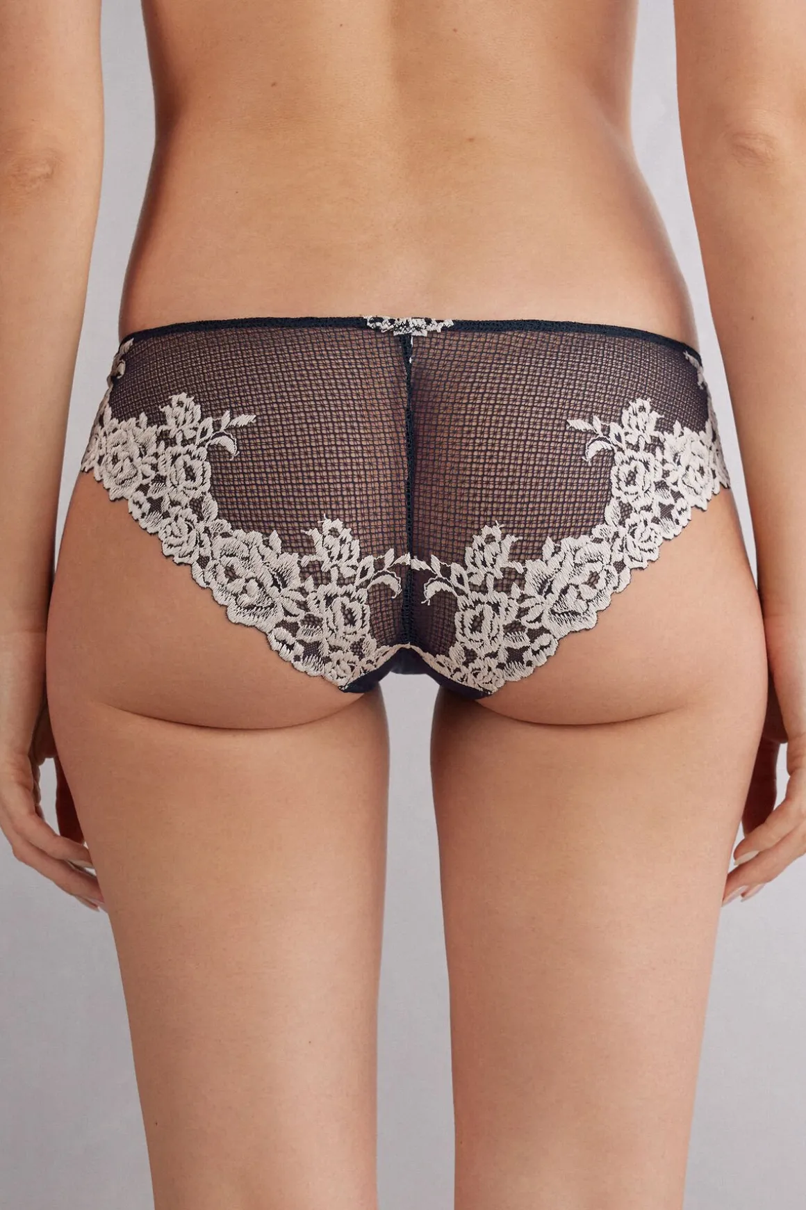 Culotte femme en dentelle florale