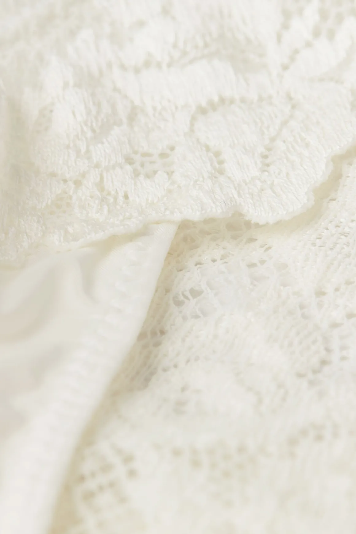 Culotte femme en dentelle florale