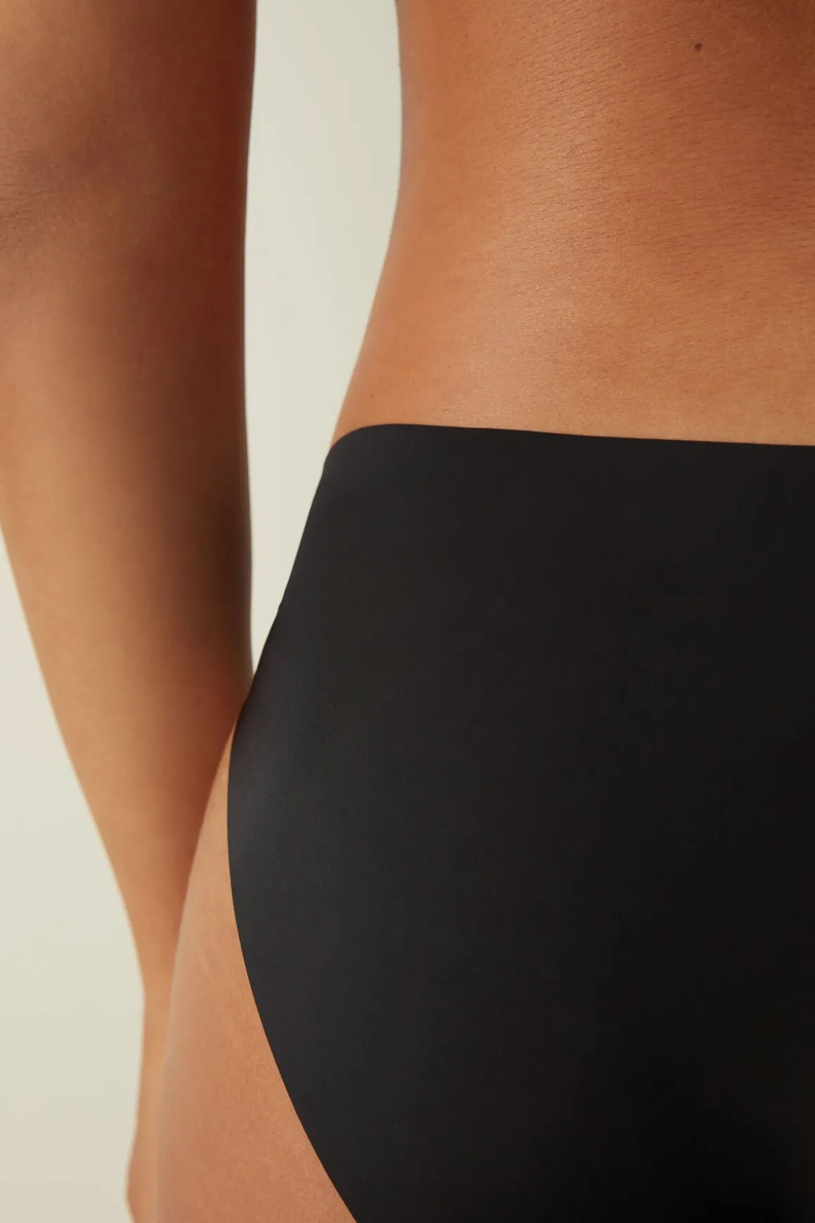 Culotte femme sans coutures en microfibre