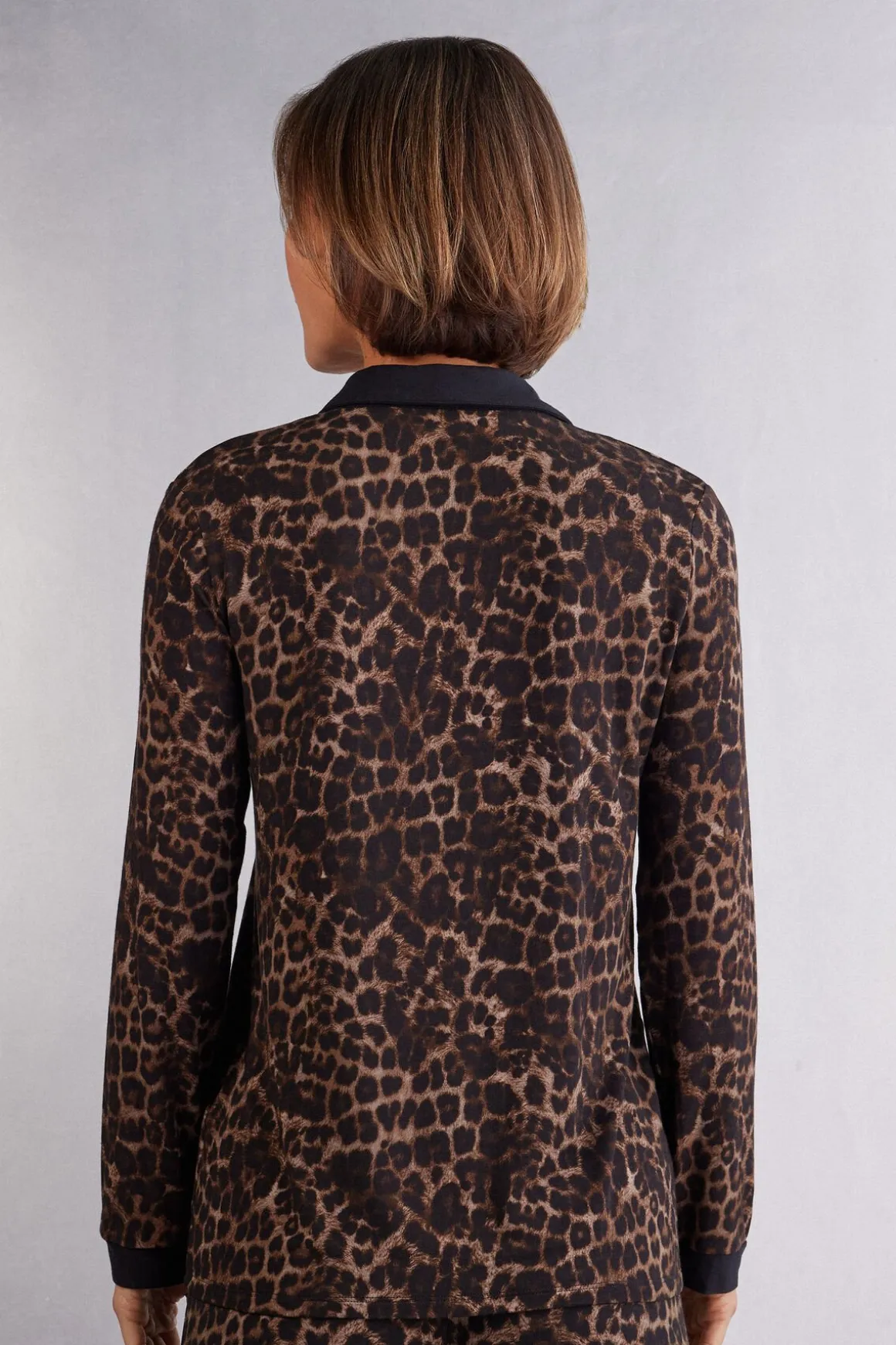 Haut de pyjama manches longues ouvert devant en modal LUXURIOUS LEOPARD
