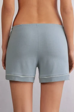 Short en modal avec bords en contraste