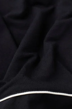 Short en modal avec bords en contraste