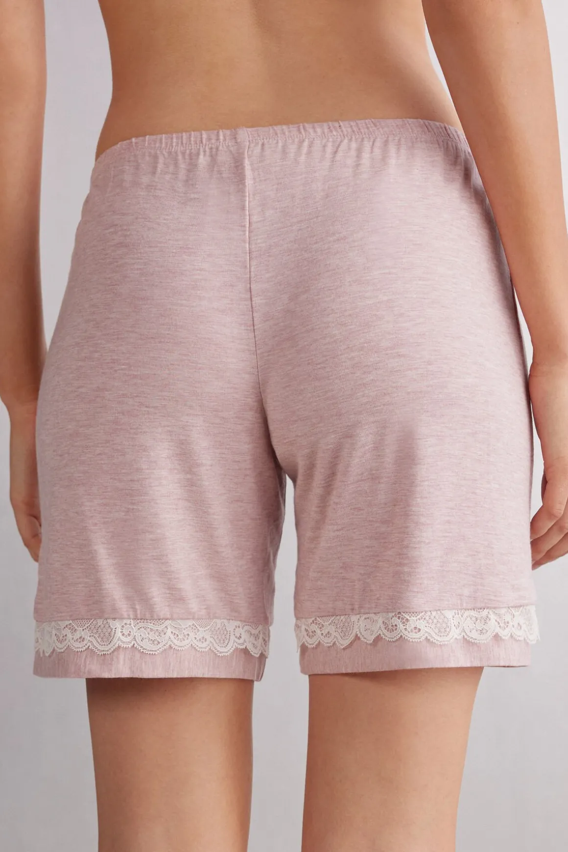 Short en modal et dentelle