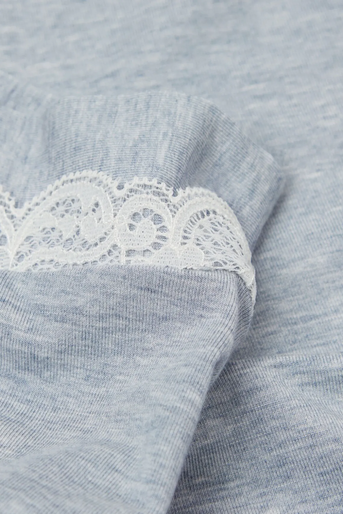 Short en modal et dentelle