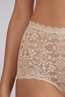 Shorty taille haute en dentelle