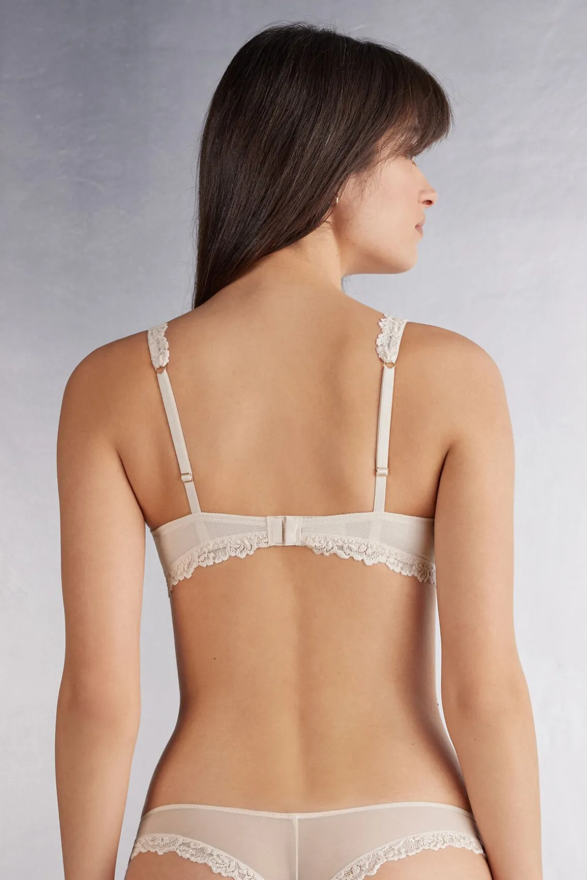 Soutien-gorge balconnet en dentelle florale