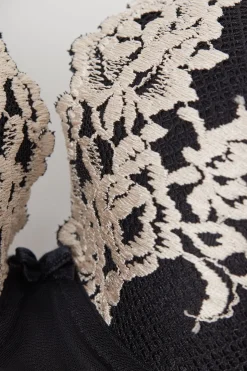 Soutien-gorge balconnet en dentelle florale