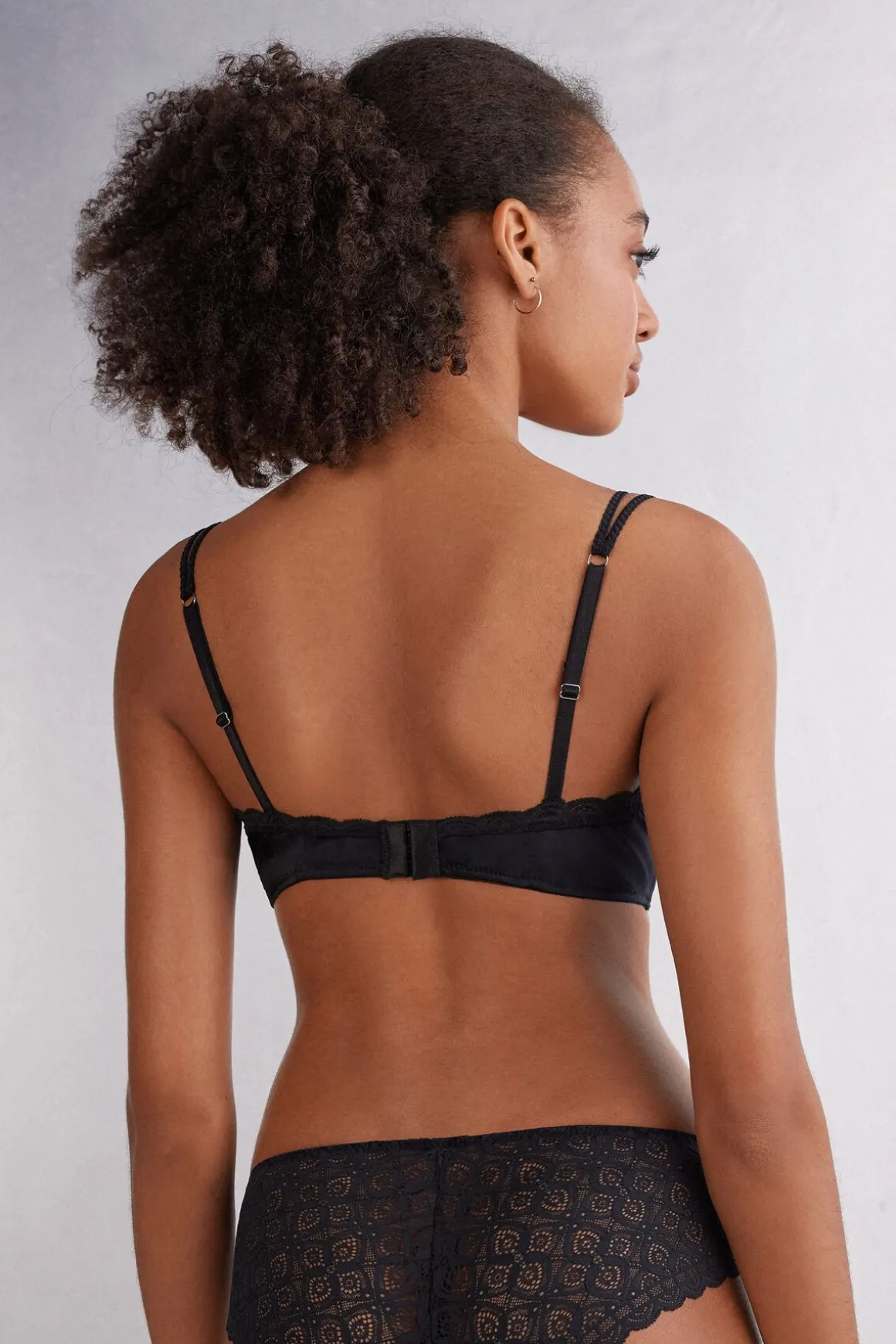 Soutien-gorge triangle sans armatures en soie TIZIANA
