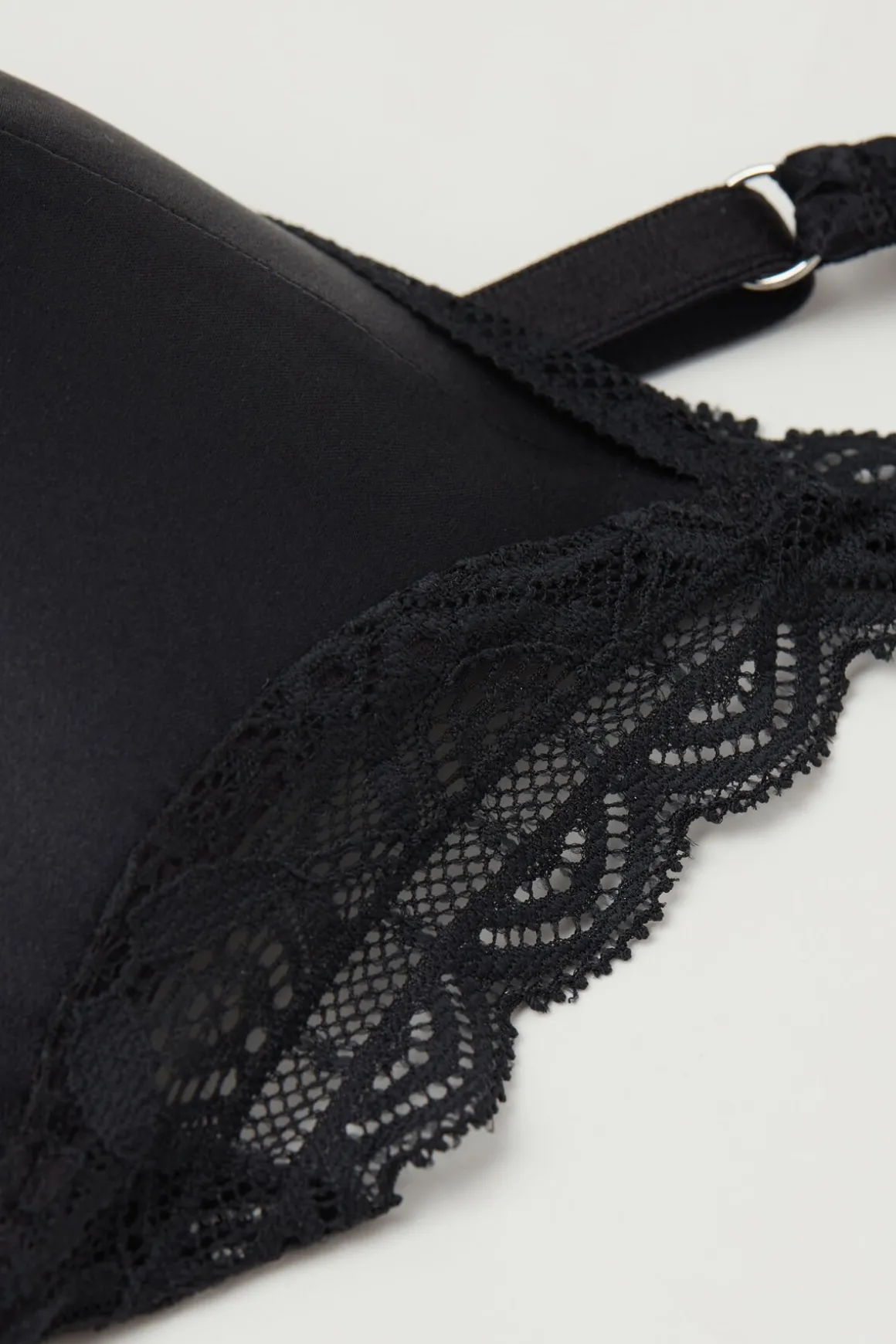 Soutien-gorge triangle sans armatures en soie TIZIANA