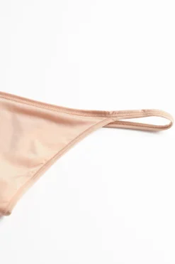 String ficelle en microfibre ultralÉgère