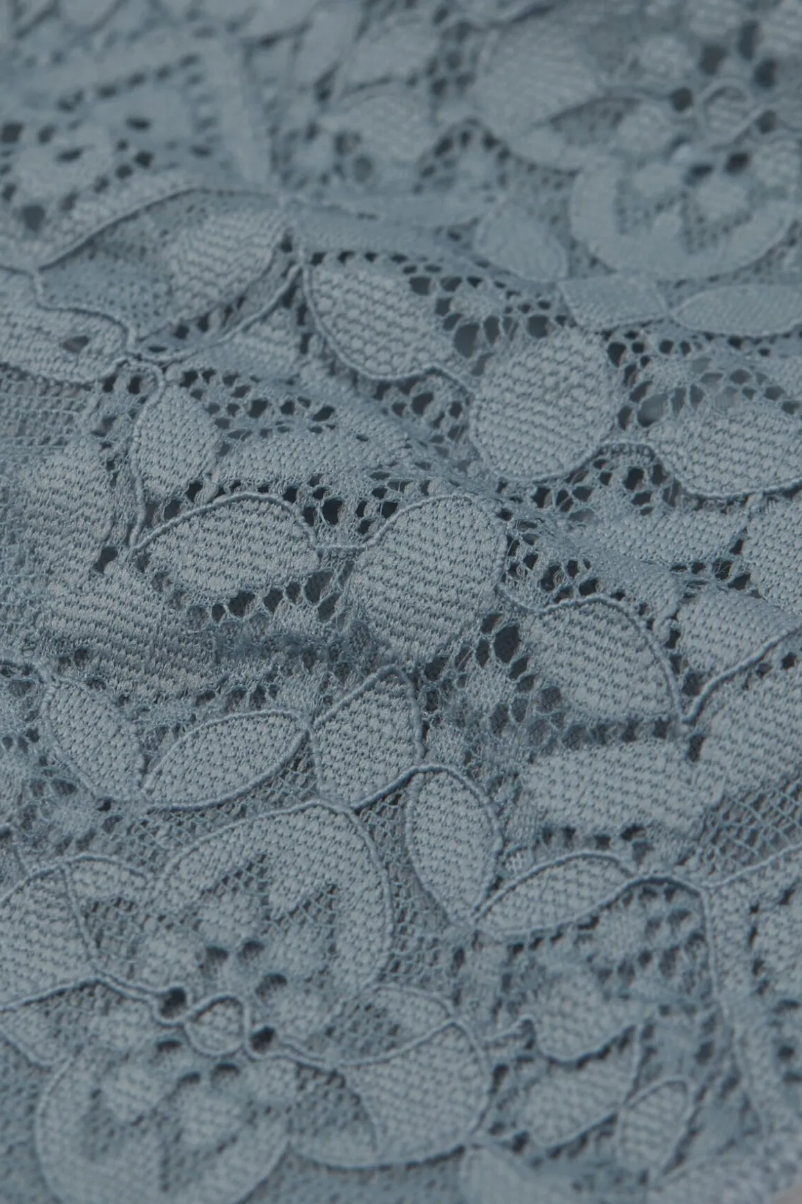 Tanga en Dentelle et Microfibre
