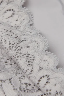 Tanga en Dentelle et Microfibre