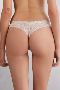 Tanga en dentelle style annÉes 80