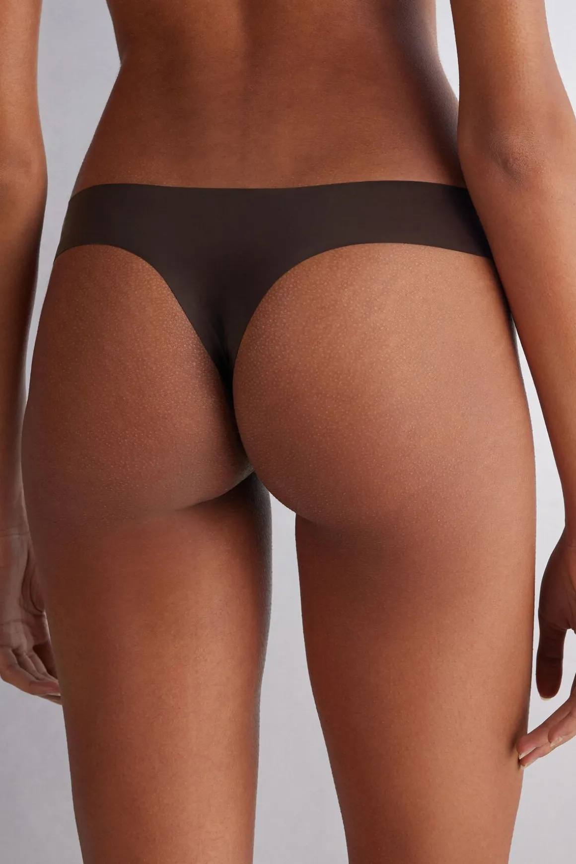 Tanga en microfibre ultra lÉger sans coutures