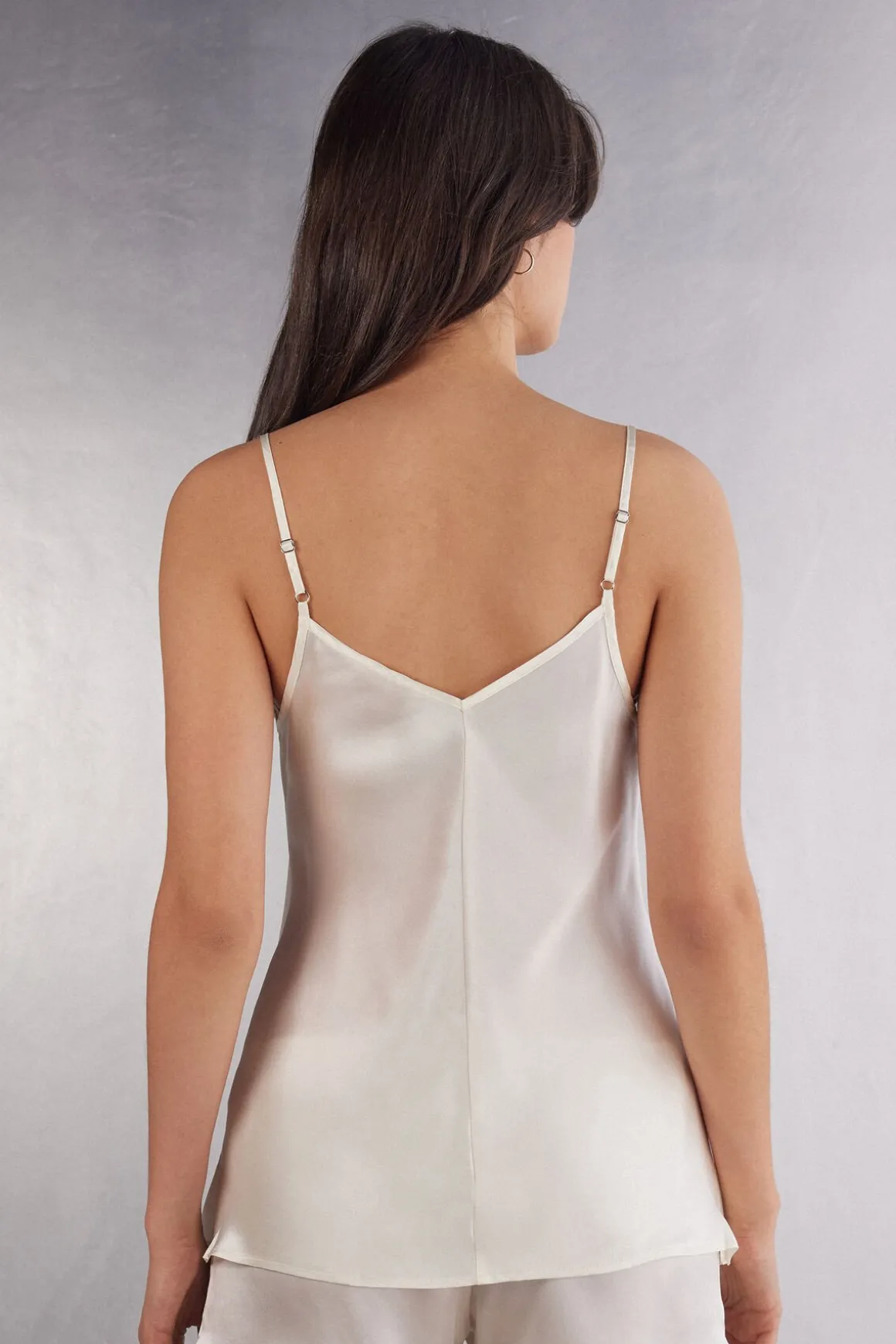 Top en Satin de Soie avec Col en V
