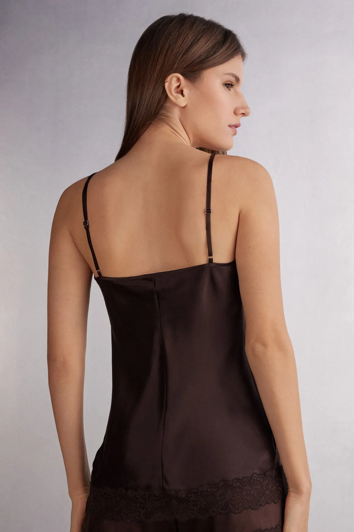 Top en soie et dentelle