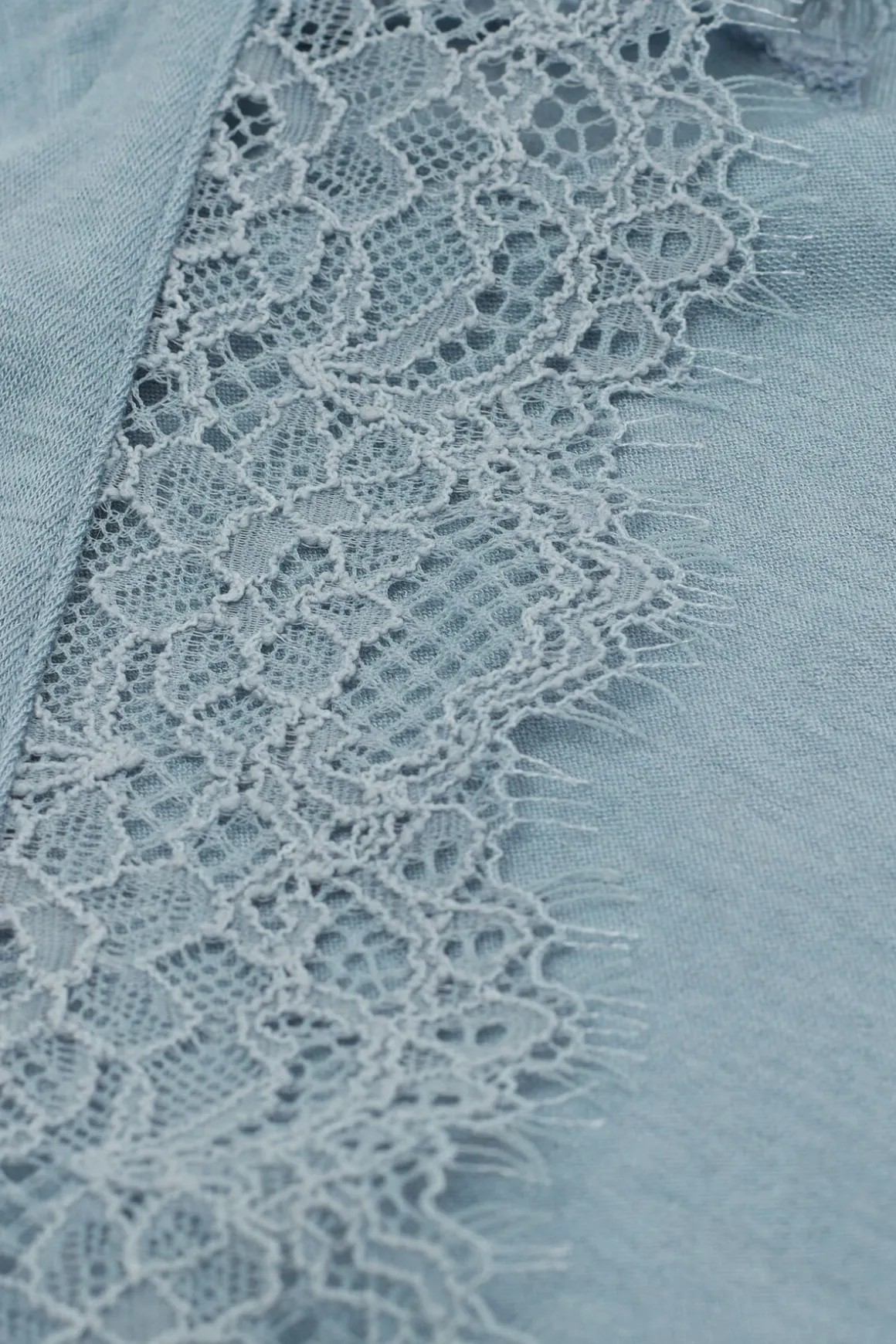 T-shirt manches longues en cachemire et dentelle